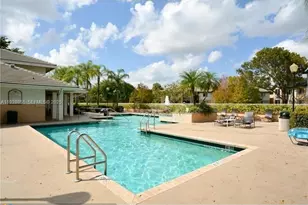 9755 Westview Dr, Coral Springs, FL 33076 - Photo 15