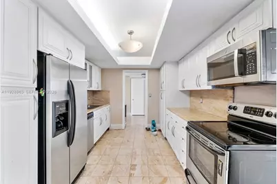 2 Grove Isle Dr #B1110, Miami, FL 33133 - Photo 3