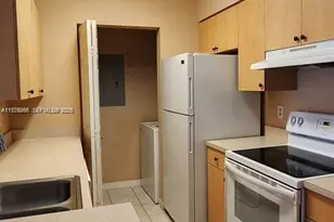 10312 S Fox Trail Rd S, Royal Palm Beach, FL 33411 - Photo 7