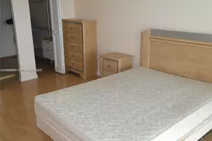 800 Parkview Dr, Hallandale Beach, FL 33009 - Photo 17