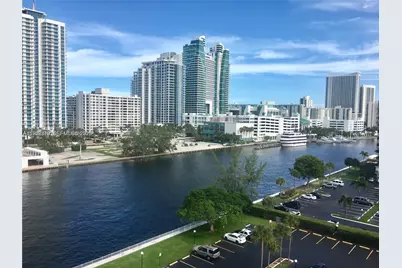 800 Parkview Dr #1018, Hallandale Beach, FL 33009 - Photo 1
