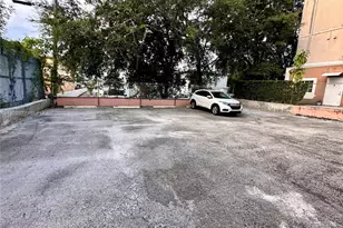 1629 SW 3rd St, Miami, FL 33135 - Photo 23