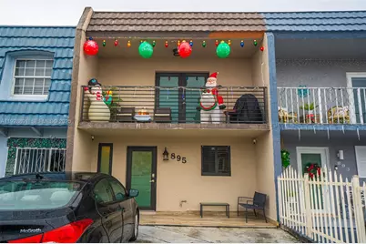 895 W 80th Pl, Hialeah, FL 33014 - Photo 1