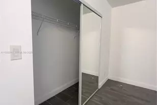 1895 Venice Park Dr, Miami, FL 33181 - Photo 7