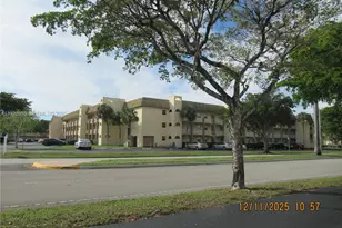 8285 Sunrise Lakes Blvd, Sunrise, FL 33322 - Photo 1