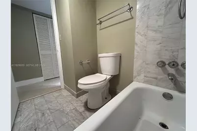 1450 Brickell Bay Dr #1706, Miami, FL 33131 - Photo 13