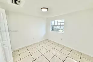 1278 NW 44th St, Miami, FL 33142 - Photo 21