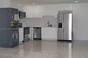 9228 SW 37th St, Miami, FL 33165 - Photo 5