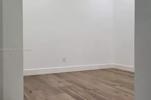 245 SW 105th Pl, Sweetwater, FL 33174 - Photo 11