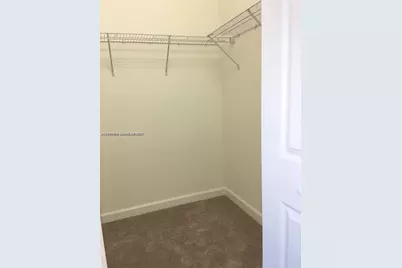 10491 W 34th Ct, Hialeah, FL 33018 - Photo 17