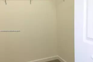 10491 W 34th Ct, Hialeah, FL 33018 - Photo 17