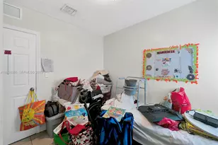 1910 NW 72nd St, Miami, FL 33147 - Photo 17