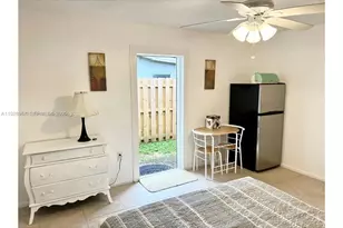 2449 NW 73rd Ave, Sunrise, FL 33313 - Photo 3