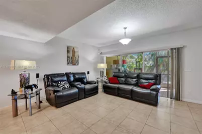 3592 NW 83rd Ln, Sunrise, FL 33351 - Photo 11