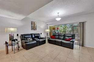3592 NW 83rd Ln, Sunrise, FL 33351 - Photo 11