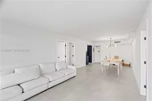 20301 W Country Club Dr, Aventura, FL 33180 - Photo 11