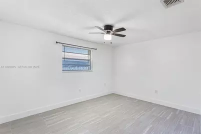 1722 NW 5th St #1722, Miami, FL 33125 - Photo 11