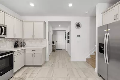 17042 SW 1st St, Pembroke Pines, FL 33027 - Photo 17