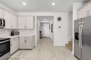 17042 SW 1st St, Pembroke Pines, FL 33027 - Photo 17