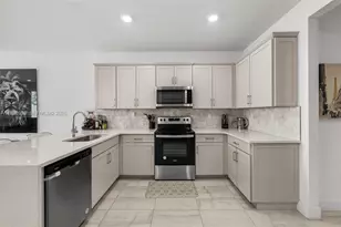 17042 SW 1st St, Pembroke Pines, FL 33027 - Photo 15