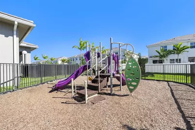 17042 SW 1st St, Pembroke Pines, FL 33027 - Photo 45