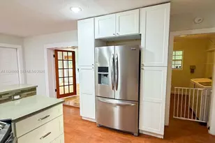 1040 Lyons Park Dr, Pompano Beach, FL 33060 - Photo 7