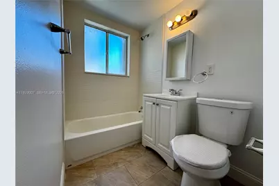 530 SW 10th St #1B, Miami, FL 33130 - Photo 7