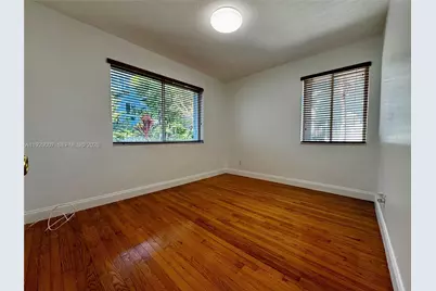 530 SW 10th St #1B, Miami, FL 33130 - Photo 9