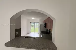 1301 SE 28th Ln, Homestead, FL 33035 - Photo 5