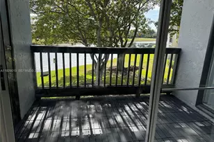 665 SW 113th Way, Pembroke Pines, FL 33025 - Photo 13