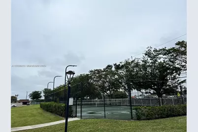 665 SW 113th Way #665, Pembroke Pines, FL 33025 - Photo 23