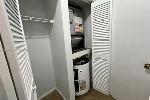 665 SW 113th Way, Pembroke Pines, FL 33025 - Photo 15