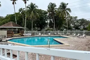 665 SW 113th Way, Pembroke Pines, FL 33025 - Photo 25