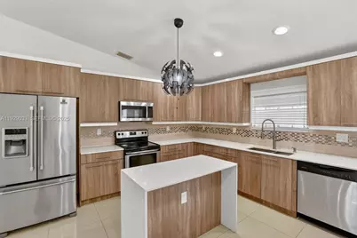 21080 SW 242nd St, Homestead, FL 33031 - Photo 11