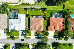 2835 Fairways Dr, Homestead, FL 33035 - Photo 59