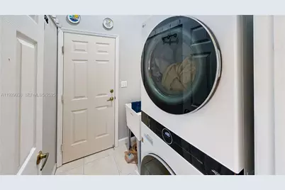 2835 Fairways Dr, Homestead, FL 33035 - Photo 39