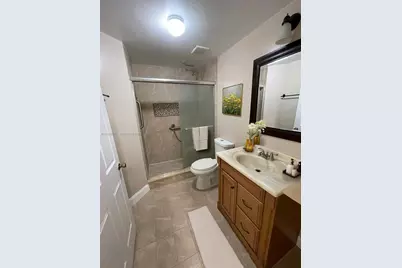 18310 NW 68th Ave #E, Hialeah, FL 33015 - Photo 5