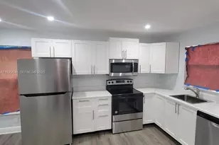 1809 NW 8th Pl, Fort Lauderdale, FL 33311 - Photo 11