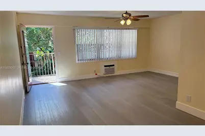 200 SW 132nd Way #313L, Pembroke Pines, FL 33027 - Photo 5