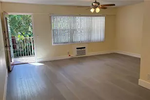 200 SW 132nd Way, Pembroke Pines, FL 33027 - Photo 5