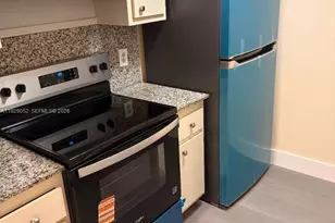 200 SW 132nd Way, Pembroke Pines, FL 33027 - Photo 9