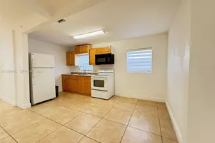 2406 McKinley St, Hollywood, FL 33020 - Photo 1