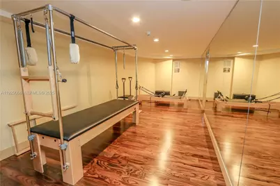 50 Biscayne Blvd #503, Miami, FL 33132 - Photo 15