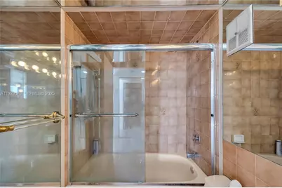 3200 Collins Ave #12-8, Miami Beach, FL 33140 - Photo 19