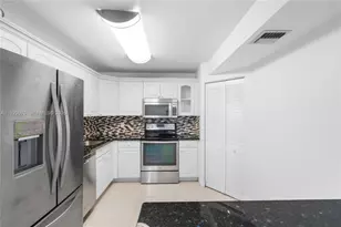 9273 Collins Ave, Surfside, FL 33154 - Photo 15