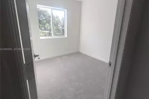 5180 SW 37th St, Pembroke Park, FL 33023 - Photo 23