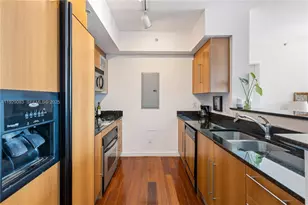 335 S Biscayne Blvd, Miami, FL 33131 - Photo 13