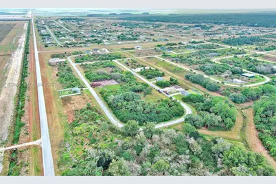 173 Carousel Ave, Labelle, FL 33935 - Photo 19