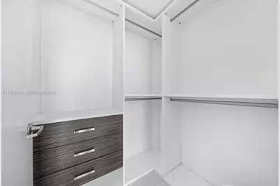 92 SW 3rd St #4610, Miami, FL 33130 - Photo 11