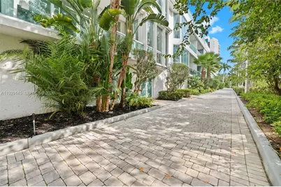 16400 Collins Ave #TH-4, Sunny Isles Beach, FL 33160 - Photo 37